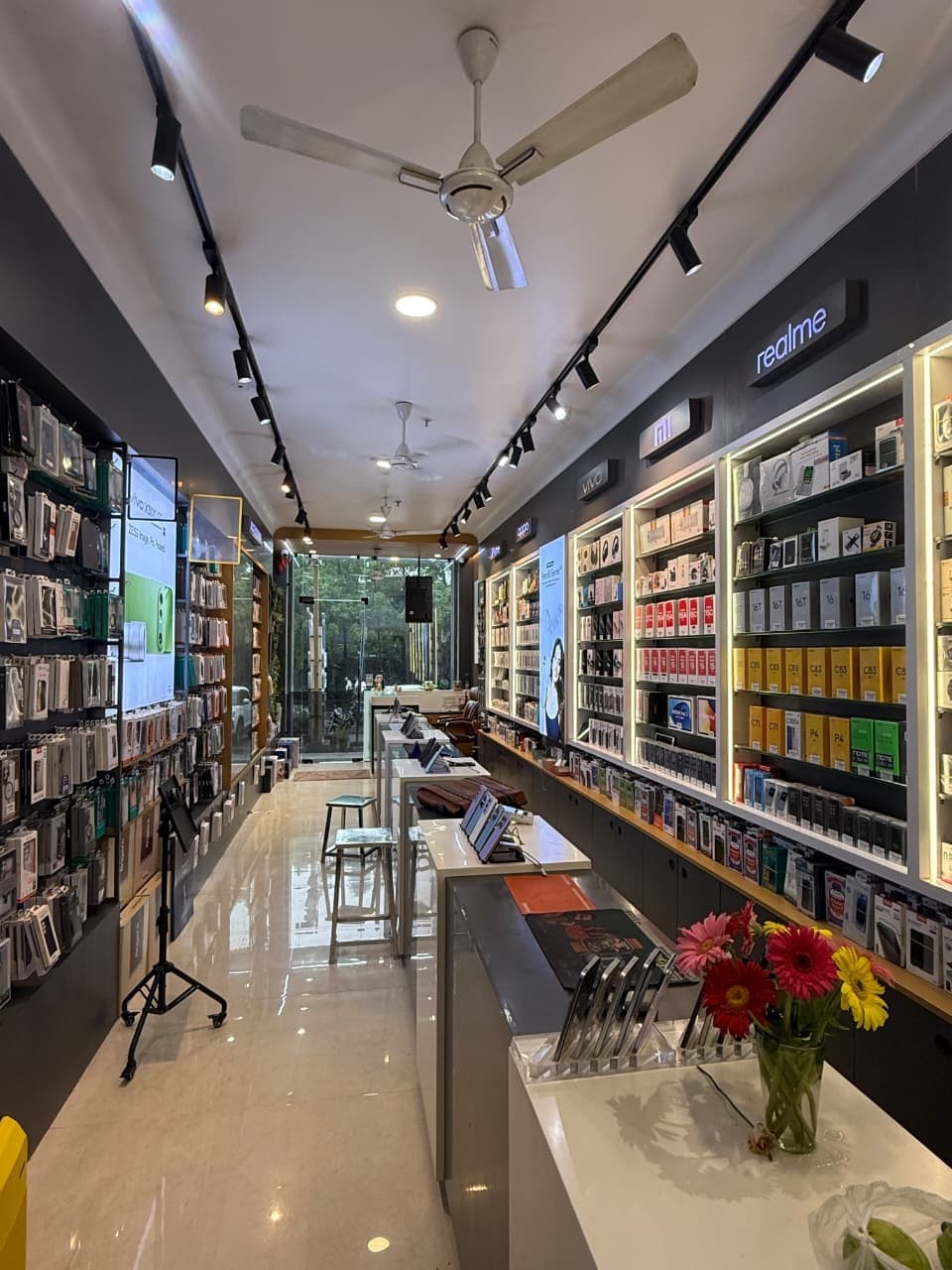 The Cellphone Studio showroom interior in Vapi